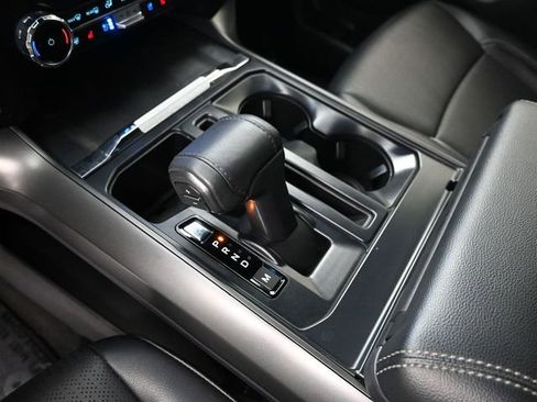 Used 2024 Ford F150 Lariat w/ Equipment Group 502A High image 27