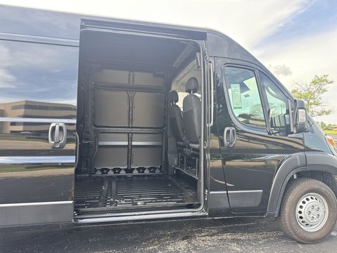 New 2026 RAM ProMaster 2500 w/ Advanced Safety Group FWD image 14