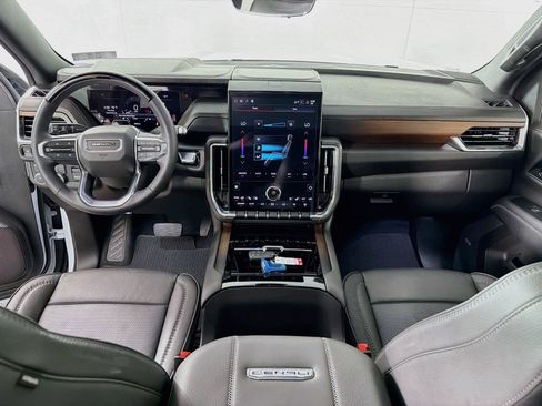 Used 2026 GMC Yukon XL Denali w/ Denali Reserve Package AWD/4WD image 27