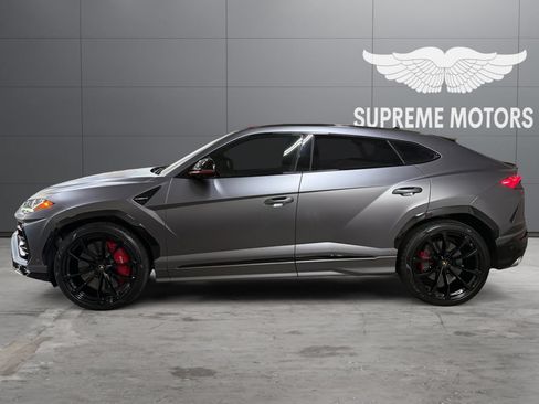 Used 2020 Lamborghini Urus AWD/4WD image 2