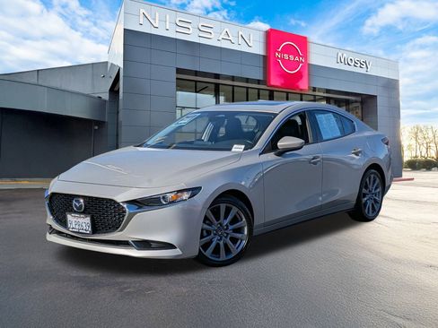 Used 2024 MAZDA MAZDA3 s image 1