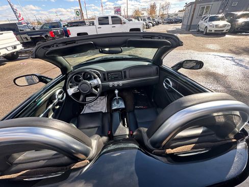 Used 2004 Chevrolet SSR w/ Preferred Equipment Group image 25