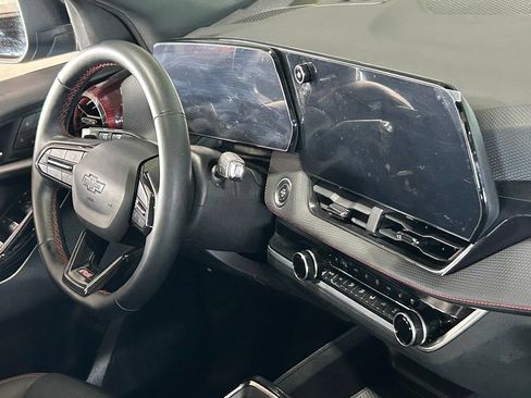 Used 2025 Chevrolet Equinox RS w/ Convenience Package III AWD/4WD image 28