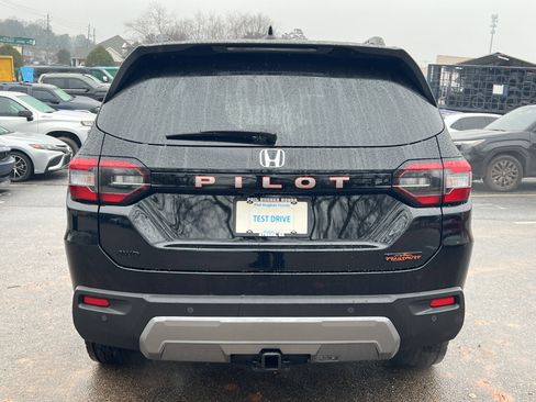 New 2026 Honda Pilot TrailSport image 5