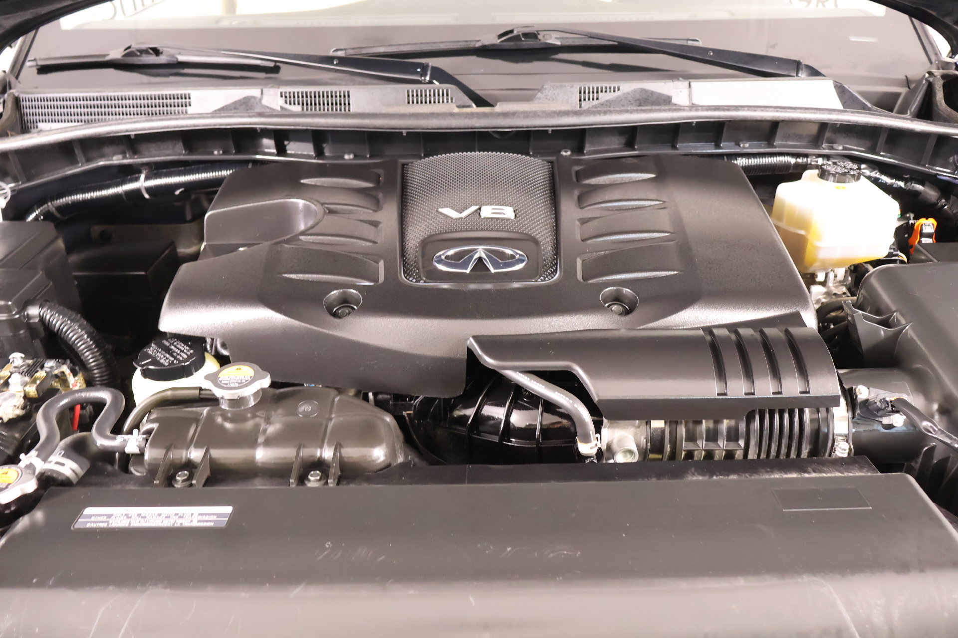 Used 2019 INFINITI QX80 Luxe w/ 22" Wheel Package AWD/4WD image 23