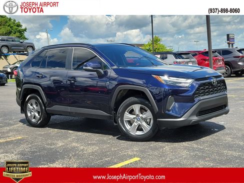 Used 2025 Toyota RAV4 XLE AWD/4WD image 1