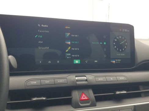 New 2025 Kia K4 LXS image 18