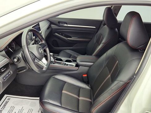 Used 2024 Nissan Altima 2.5 SR AWD/4WD image 19