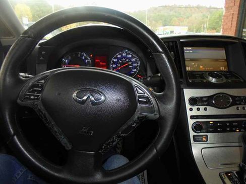 Used 2009 INFINITI G37 Journey image 6