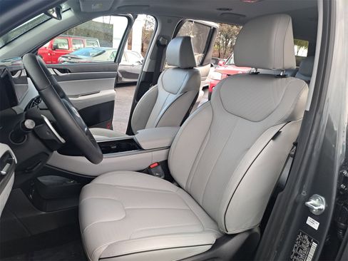 Used 2024 Hyundai Palisade SEL image 16