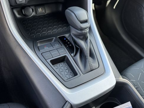 New 2025 Toyota RAV4 XLE image 19