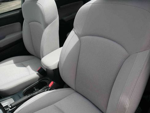 Used 2018 Subaru Forester 2.5i Premium AWD/4WD image 25