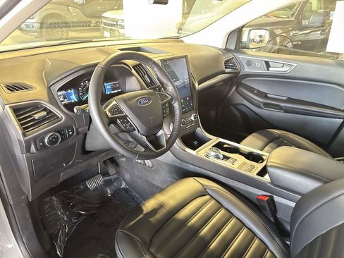 Used 2024 Ford Edge SEL w/ Convenience Package image 13