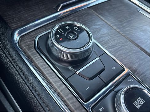 Used 2020 Ford Expedition Limited w/ Equipment Group 301A image 48