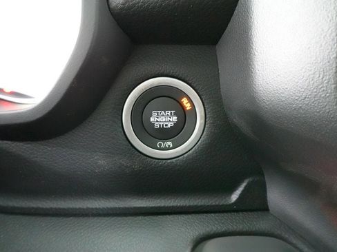 New 2026 RAM 1500 4x4 Crew Cab image 20