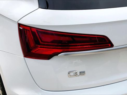 Used 2023 Audi Q5 2.0T Premium Plus AWD/4WD image 27