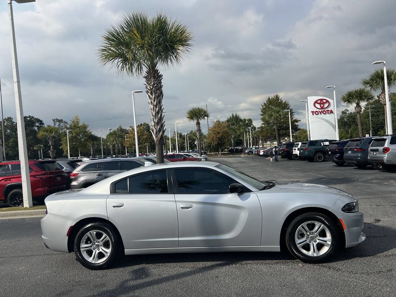 Used 2023 Dodge Charger SXT RWD image 11