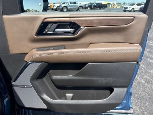 New 2026 GMC Yukon Denali Ultimate AWD/4WD image 39