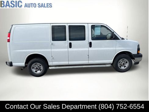 Used 2024 GMC Savana 2500 w/ Driver Convenience Package image 6
