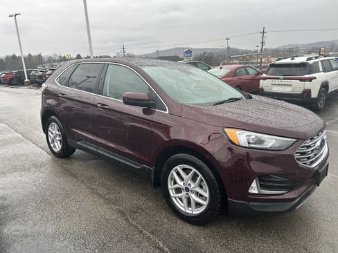 Used 2021 Ford Edge SEL w/ Convenience Package image 3