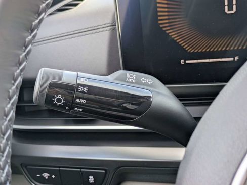 New 2026 Kia Carnival LXS FWD image 28