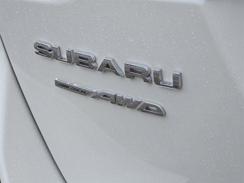 Used 2025 Subaru Outback Limited XT image 9