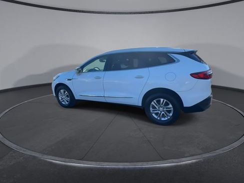 Used 2018 Buick Enclave Essence image 10