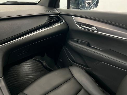 Used 2022 Cadillac XT6 Luxury FWD image 11