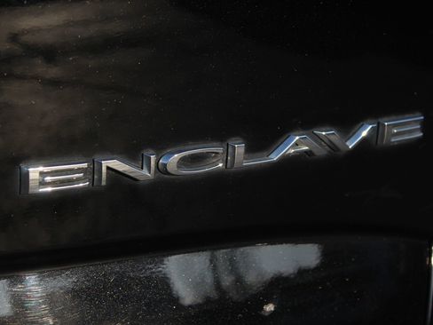 Used 2019 Buick Enclave Essence image 27