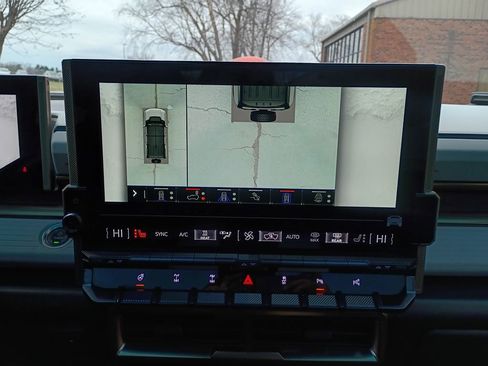 Used 2024 GMC Hummer EV 3X w/ Omega Edition AWD/4WD image 47
