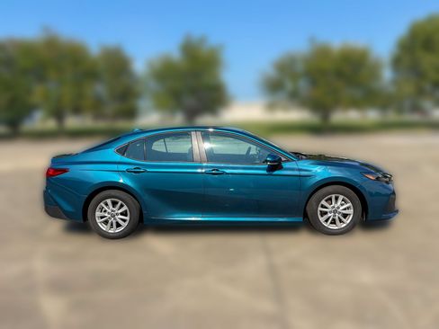 Used 2026 Toyota Camry LE FWD image 16