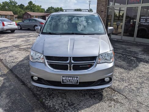 Used 2017 Dodge Grand Caravan SXT FWD image 8