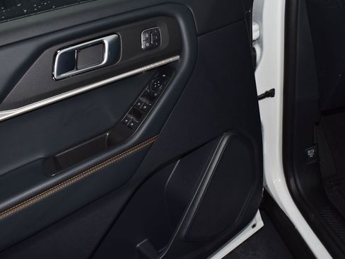 New 2026 Ford Explorer Tremor w/ Tremor Convenience Package image 9