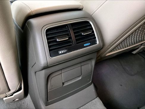 Used 2011 Audi Q5 2.0T Premium image 30