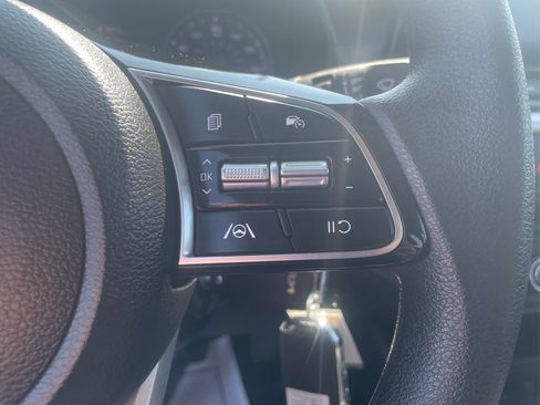 Used 2023 Kia Forte LXS w/ LXS Technology Package FWD image 27