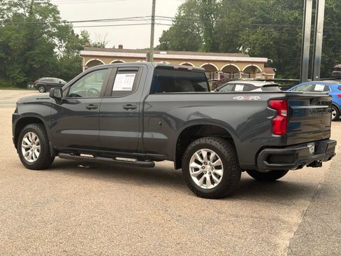 Used 2020 Chevrolet Silverado 1500 Custom w/ Custom Value Package AWD/4WD image 5