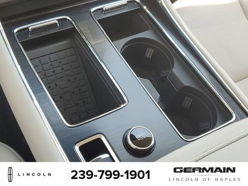 New 2026 Lincoln Aviator AWD image 31