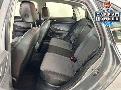 Used 2025 Volkswagen Jetta SE image 26