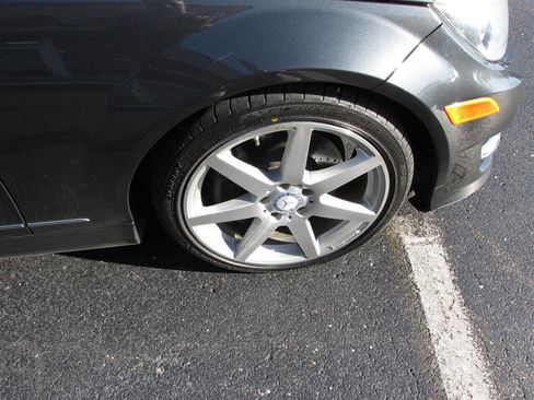 Used 2014 Mercedes-Benz C 300 4MATIC Sedan image 47