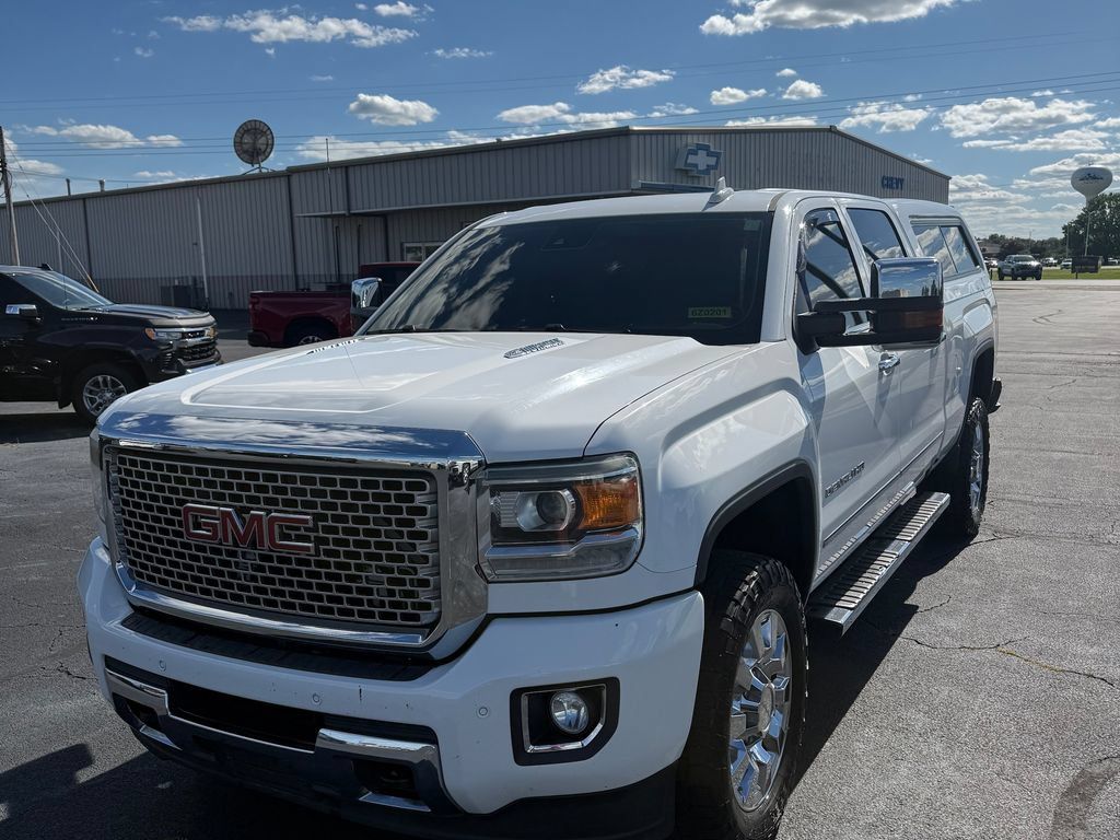 Used 2016 GMC Sierra 2500 Denali w/ Duramax Plus Package AWD/4WD image 59