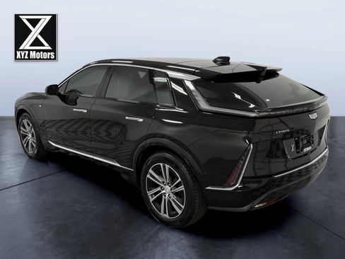 Used 2024 Cadillac Lyriq Luxury AWD/4WD image 4