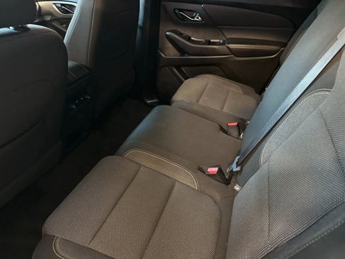 Used 2020 Chevrolet Traverse LS FWD image 5