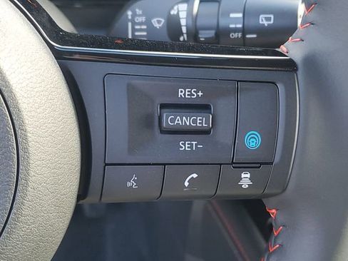 New 2026 Nissan Kicks SR w/ Cold Weather Package image 13