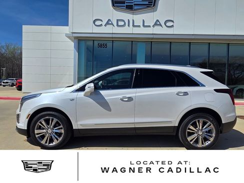 New 2026 Cadillac XT5 Premium Luxury image 2