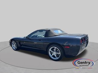 Used 2002 Chevrolet Corvette Convertible w/ Preferred Equipment Group2 RWD video 3