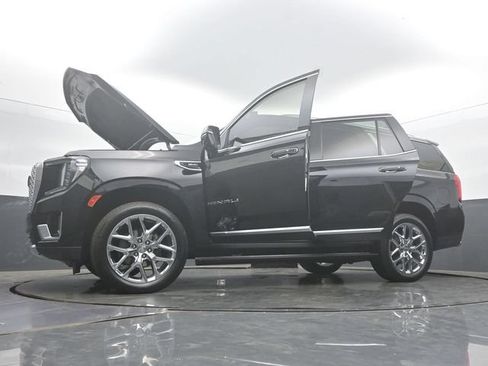 Used 2022 GMC Yukon Denali w/ Denali Ultimate Package AWD/4WD image 59