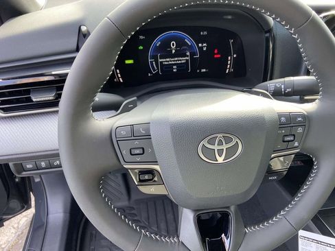 New 2026 Toyota Camry SE image 21