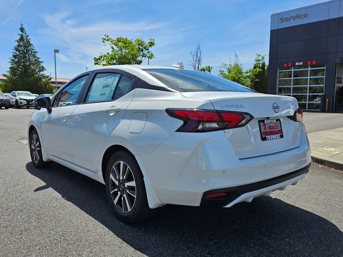 New 2025 Nissan Versa SV w/ Trunk Package image 4