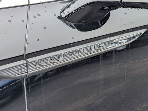 Used 2019 Lincoln Nautilus Reserve w/ Ultimate Package image 14