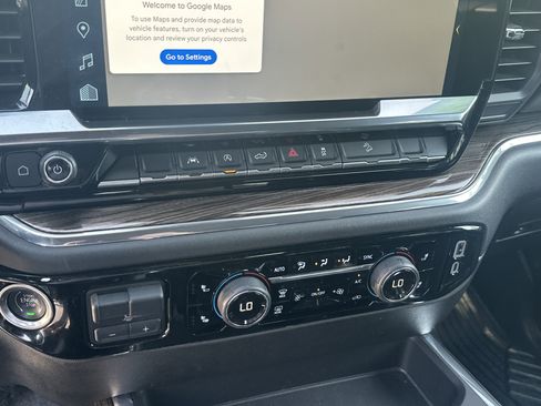 Used 2024 Chevrolet Silverado 1500 RST w/ Convenience Package II AWD/4WD image 29